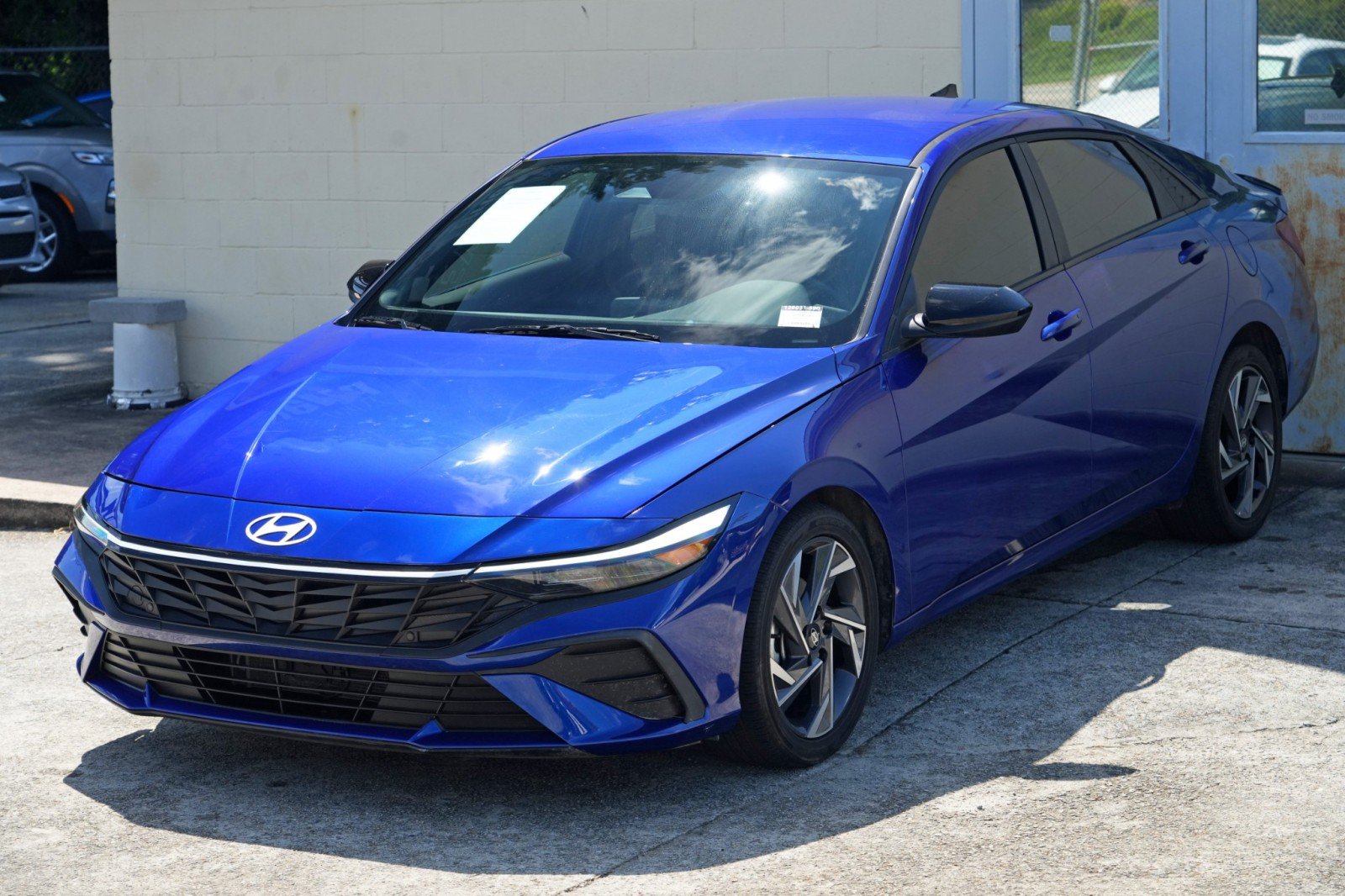 Used 2025 Hyundai Elantra SEL FWD image 44