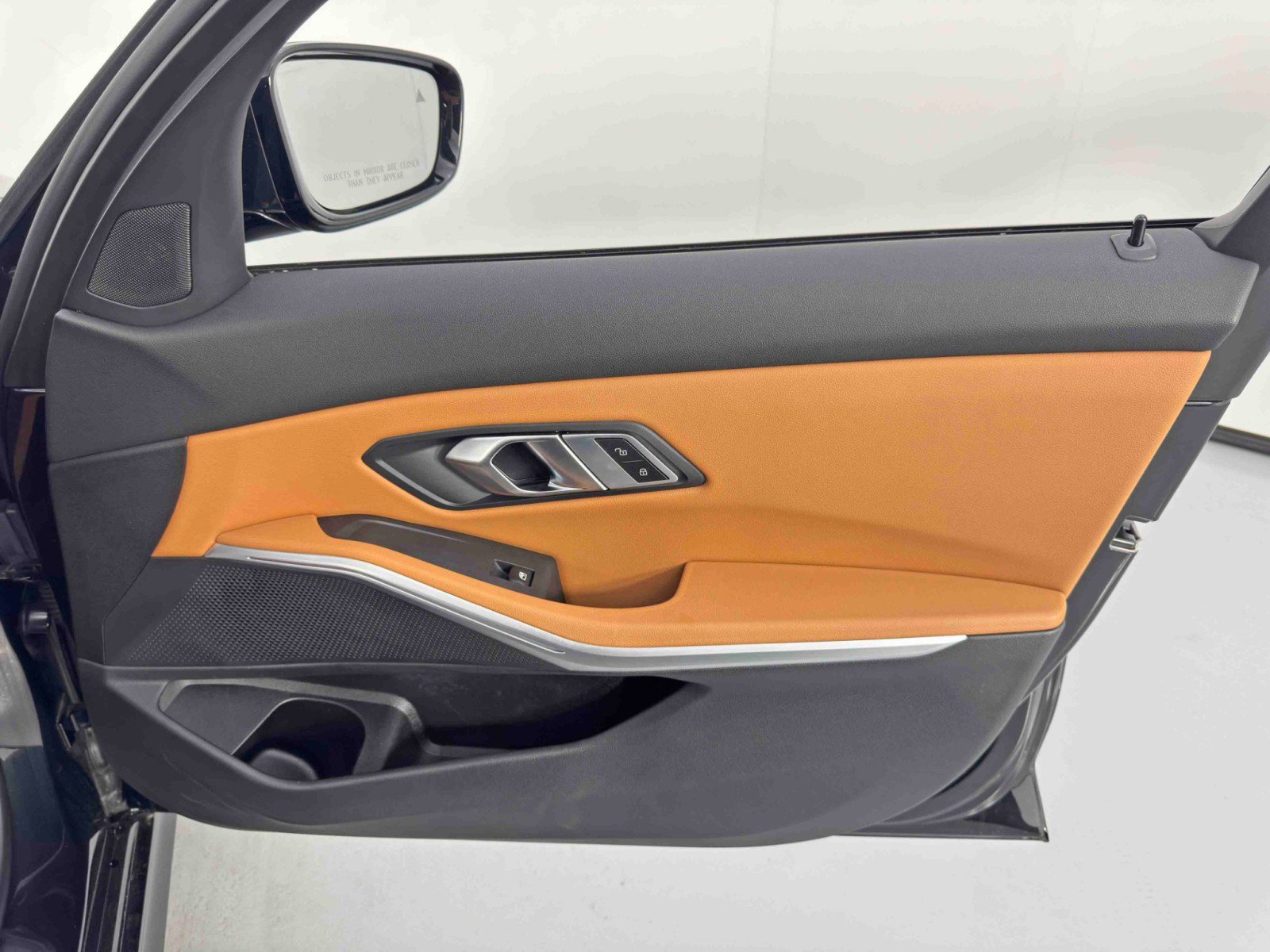Used 2023 BMW 330e xDrive w/ Premium Package image 46