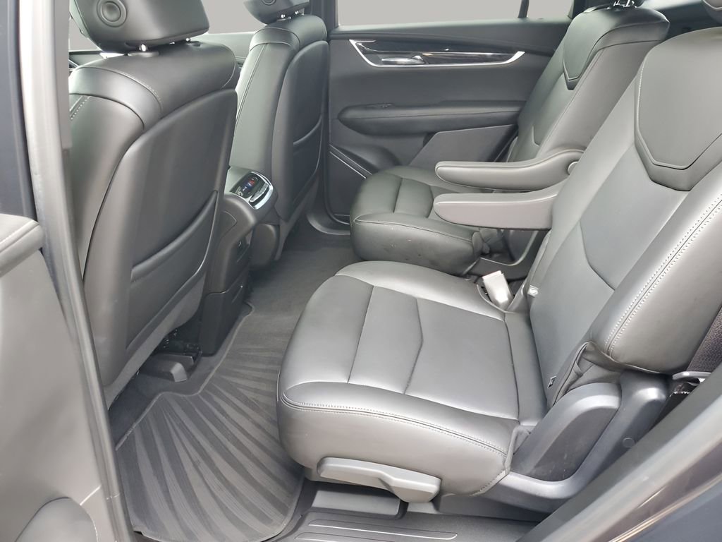 Used 2022 Cadillac XT6 Premium Luxury image 26