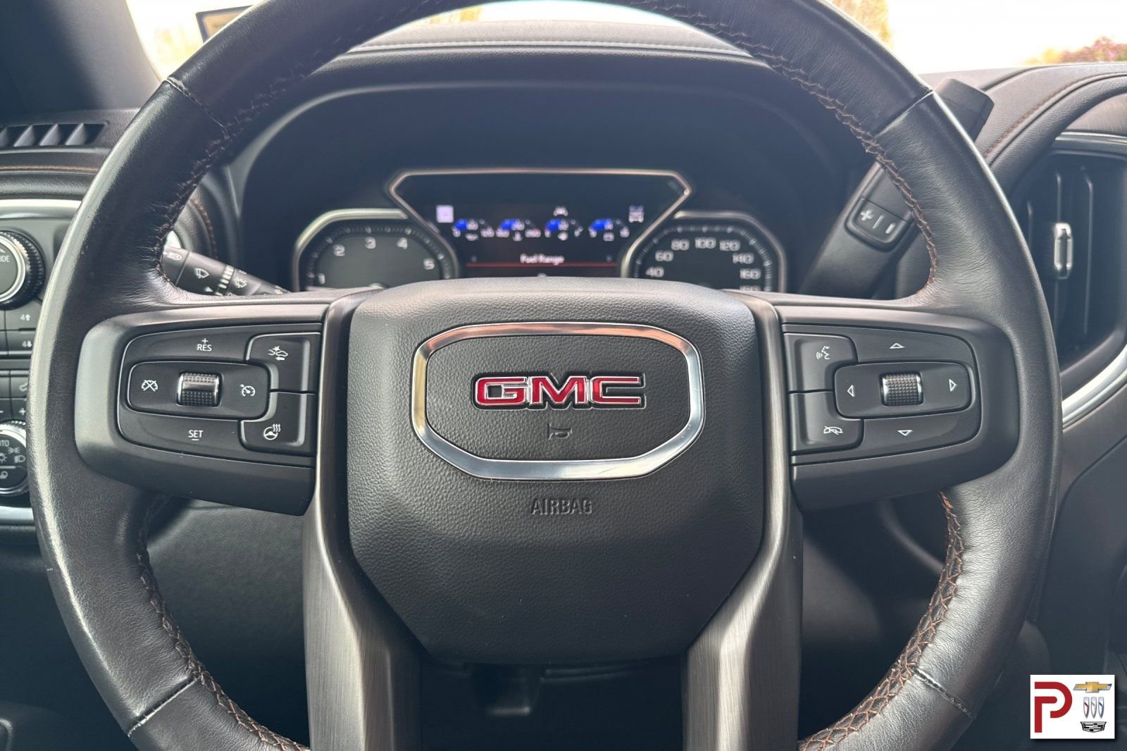 Certified 2022 GMC Sierra 1500 AT4 w/ AT4 Premium Package image 27