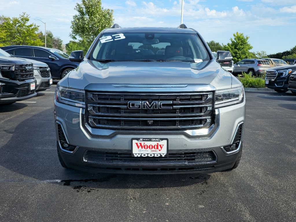 Certified 2023 GMC Acadia AT4 w/ Technology Package AWD/4WD image 4