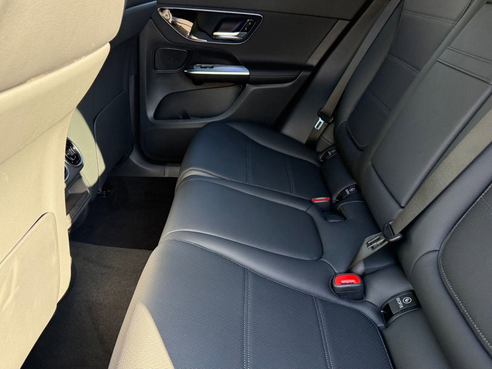 New 2026 Mercedes-Benz GLC 300 image 19