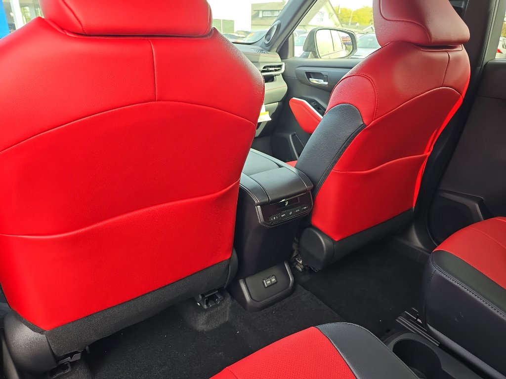 New 2025 Toyota Highlander XSE image 21