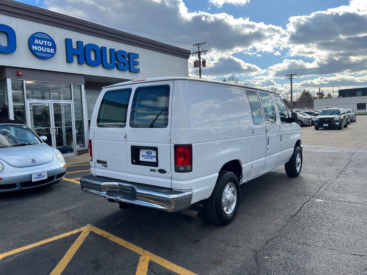 Used 2013 Ford E-250 and Econoline 250 w/ Commercial Cargo Van Pkg image 10