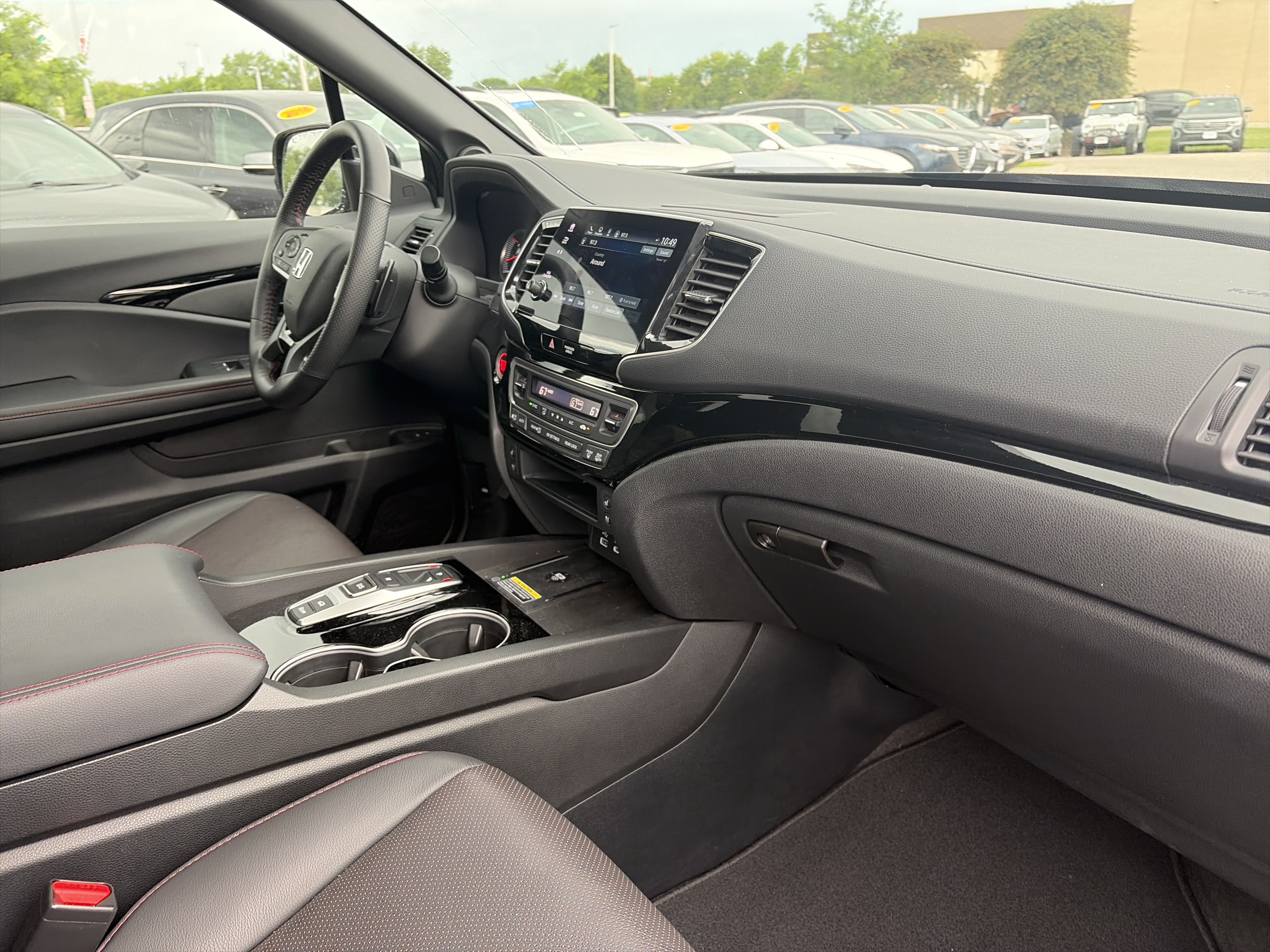 Certified 2024 Honda Passport Black Edition image 18
