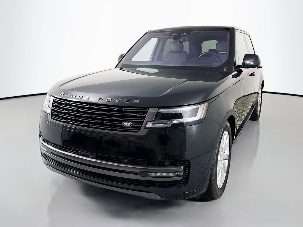 Used 2023 Land Rover Range Rover SE image 1