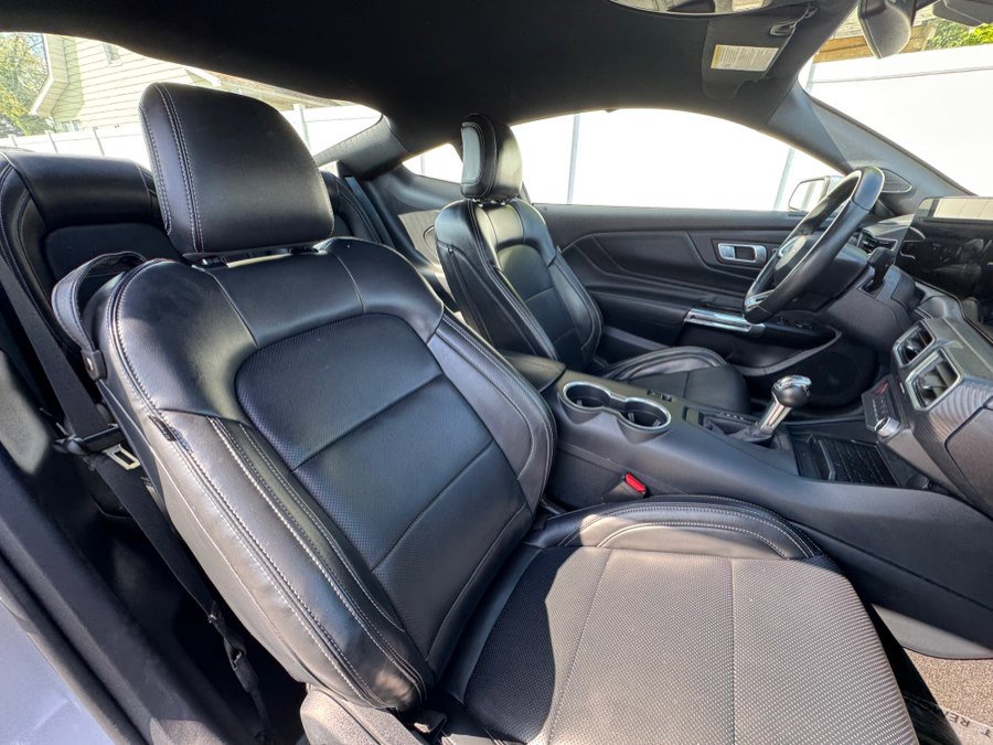 Used 2024 Ford Mustang Premium RWD image 31