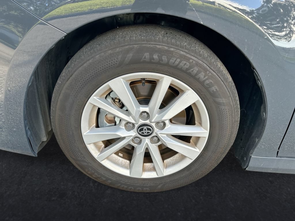 Used 2026 Toyota Camry LE FWD image 10