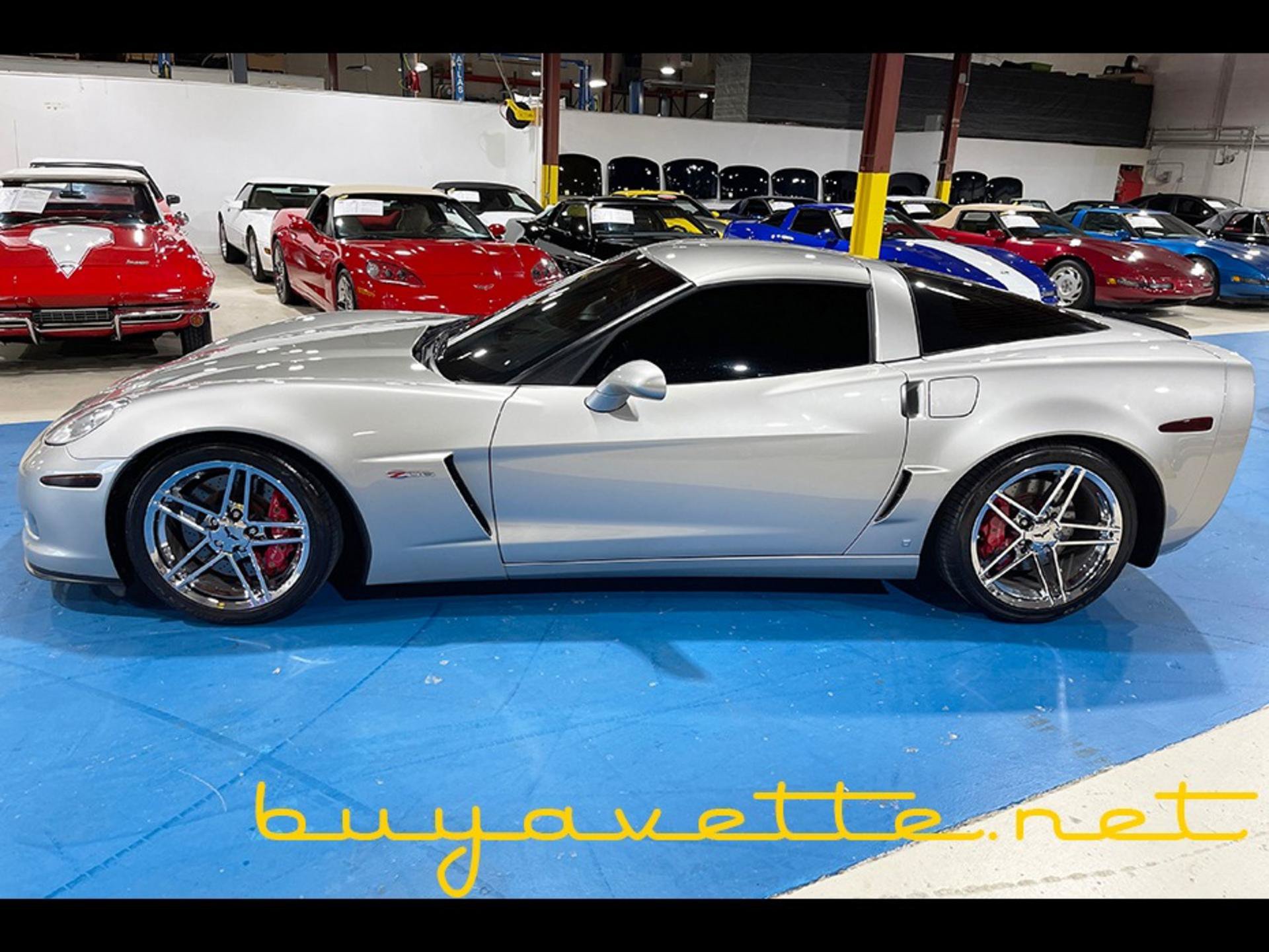 Used 2008 Chevrolet Corvette Z06 w/ Preferred Equipment Group RWD image 6