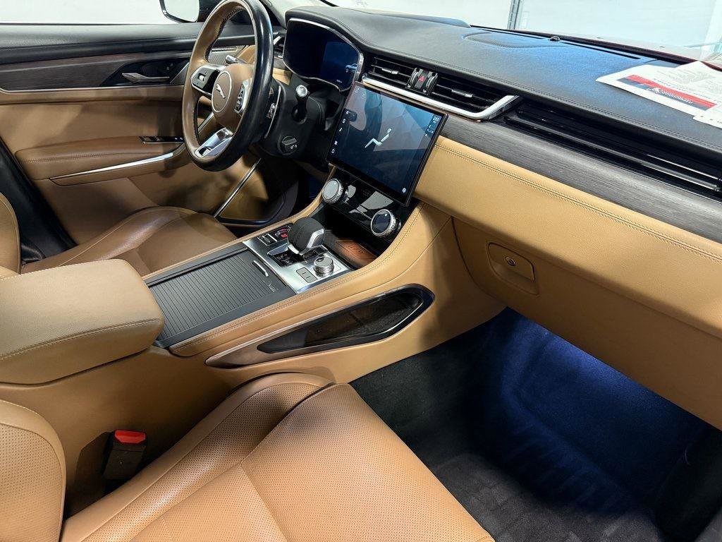 Used 2021 Jaguar F-PACE S image 32