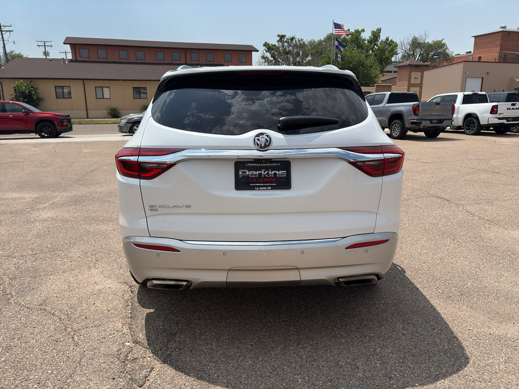 Used 2019 Buick Enclave Avenir w/ Avenir Technology Package AWD/4WD image 18