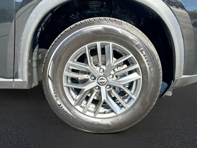 Used 2023 Nissan Rogue S image 29