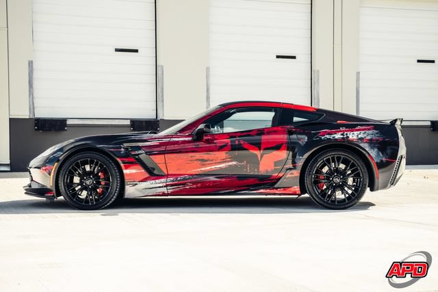 Used 2015 Chevrolet Corvette Z06 w/ 3LZ Preferred Equipment Group RWD image 9
