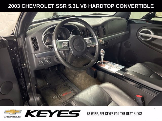 Used 2003 Chevrolet SSR w/ Preferred Equipment Group RWD image 3