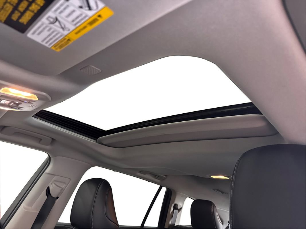 Used 2022 Toyota Highlander Limited image 24