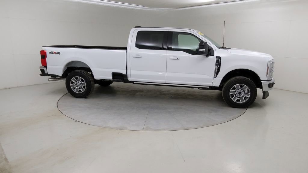 Used 2024 Ford F350 Lariat w/ Lariat Ultimate Package image 11