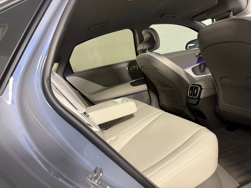 Used 2025 Hyundai Ioniq 6 SEL image 31