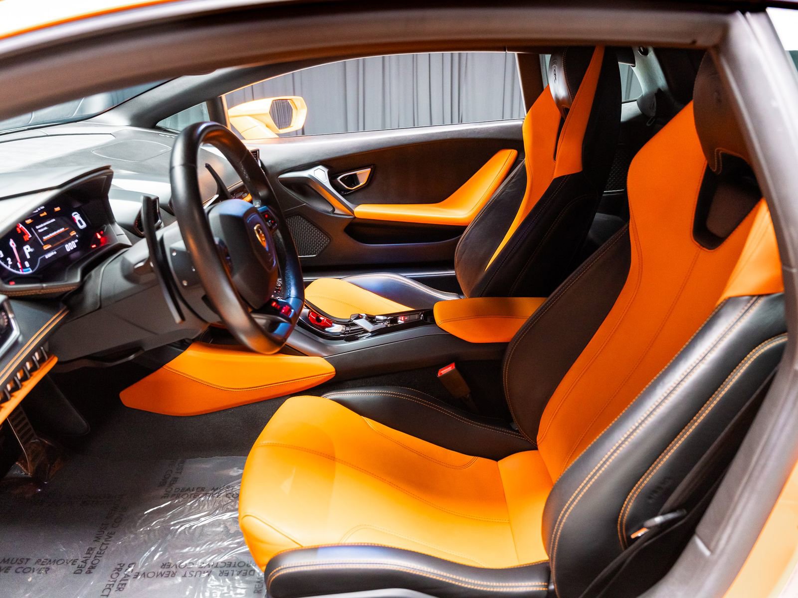 Used 2015 Lamborghini Huracan LP 610-4 image 5