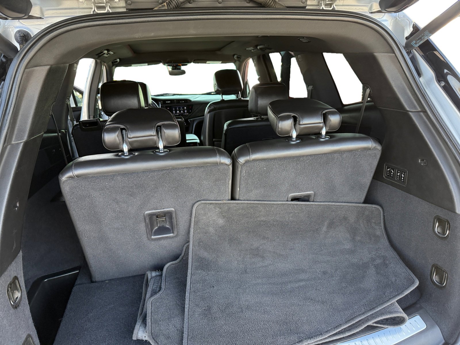 Used 2020 Cadillac XT6 Premium Luxury image 13