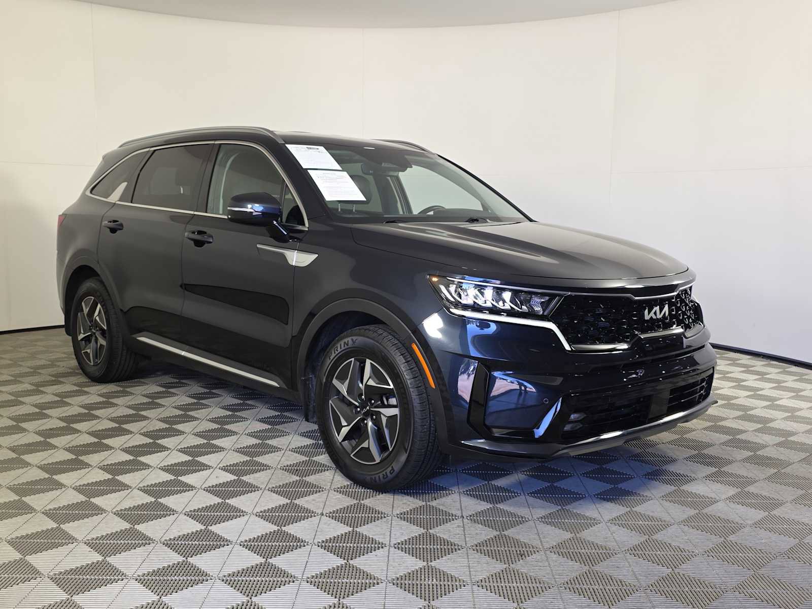 Used 2023 Kia Sorento EX