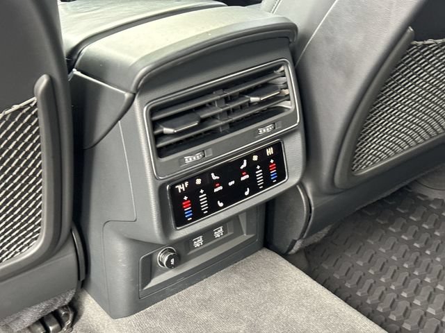 Used 2019 Audi Q8 Prestige AWD/4WD image 14