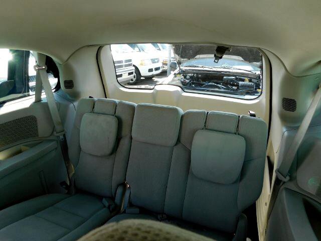 Used 2015 Dodge Grand Caravan American Value Package w/ UConnect Hands-Free Group image 14