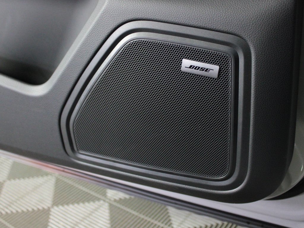 Certified 2026 Porsche Macan AWD/4WD image 16