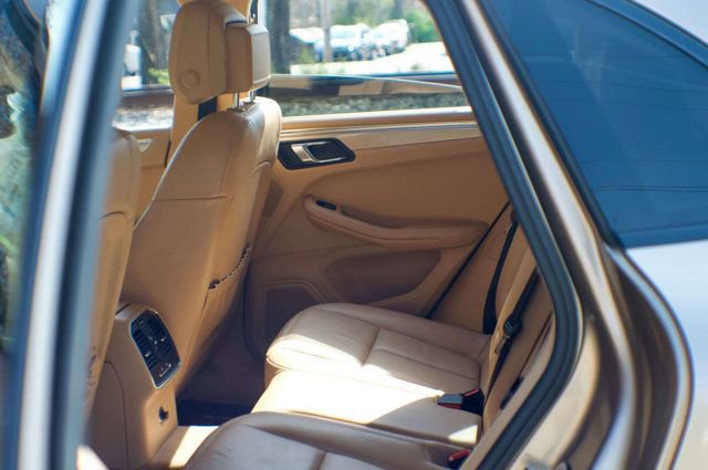 Used 2016 Porsche Macan S image 48