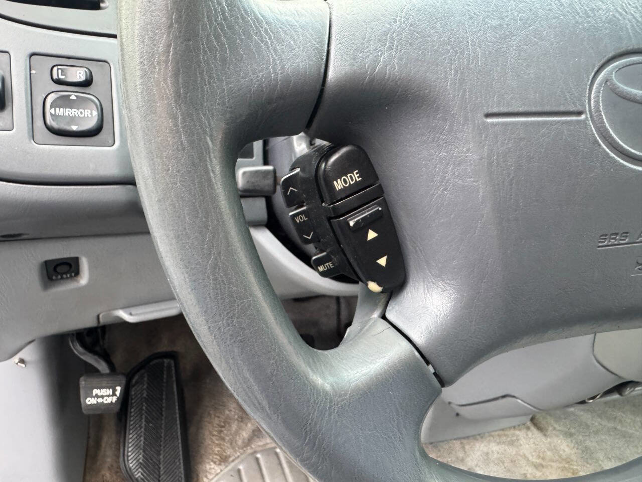 Used 2001 Toyota Sienna LE image 20