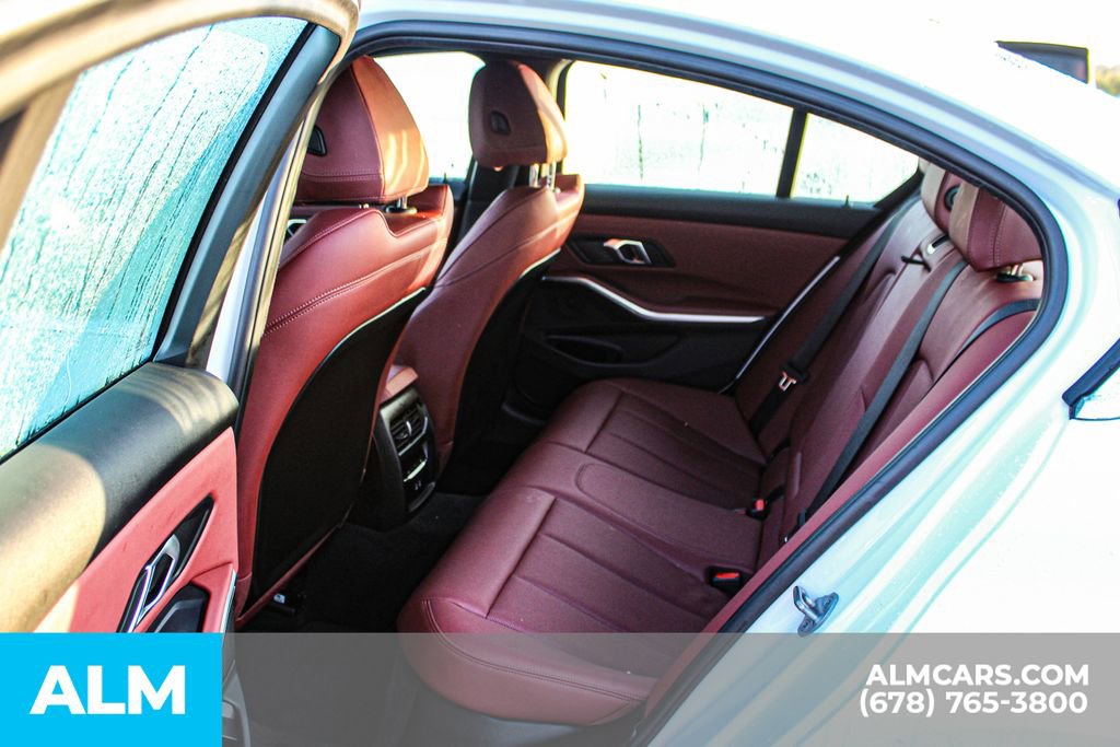 Used 2025 BMW 330i xDrive Sedan AWD/4WD image 17