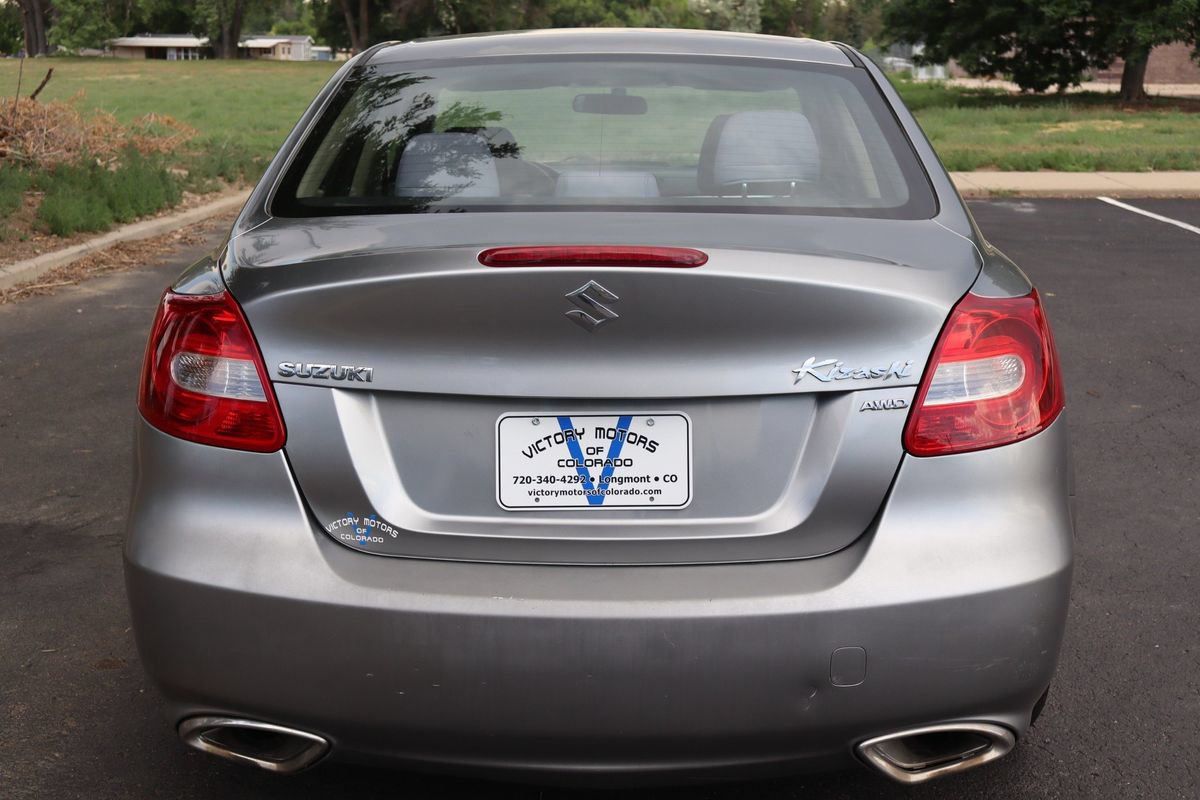 Used 2011 Suzuki Kizashi SE AWD/4WD image 6