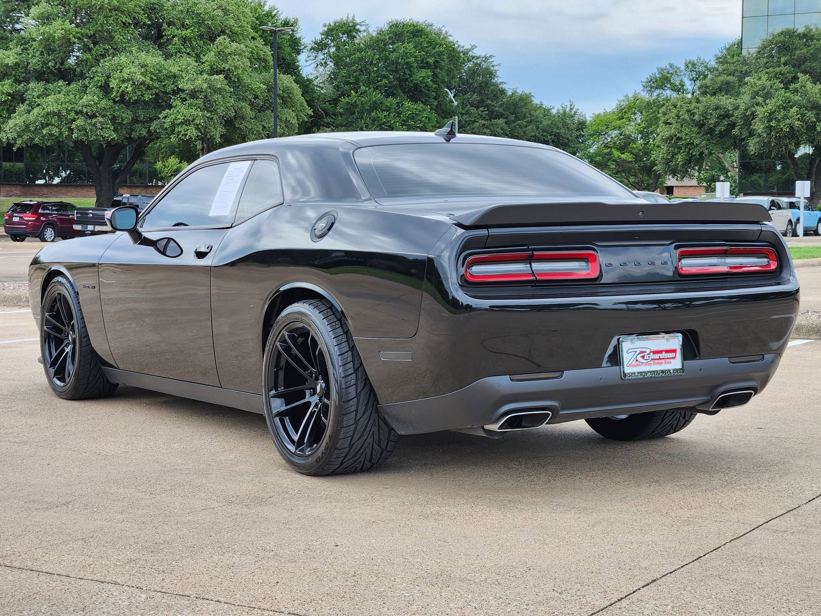 Used 2021 Dodge Challenger R/T w/ Performance Handling Group RWD image 4