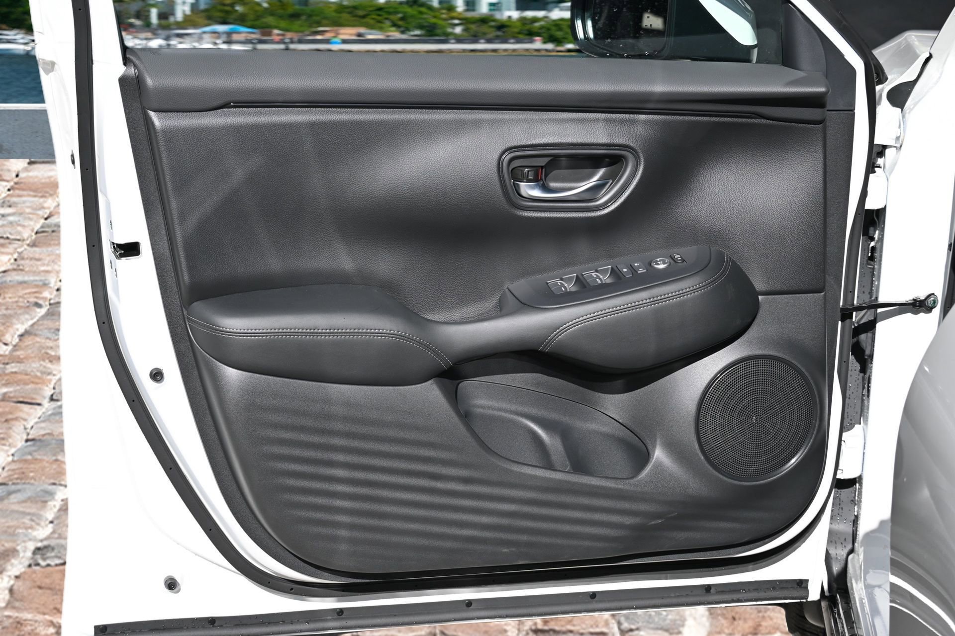 New 2026 Honda HR-V EX-L image 10