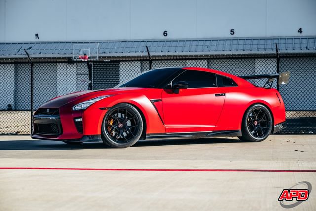 Used 2020 Nissan GT-R Premium w/ Premium Interior Package image 42