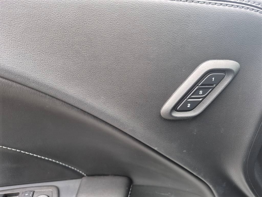 Used 2023 Dodge Challenger R/T w/ Plus Package image 16