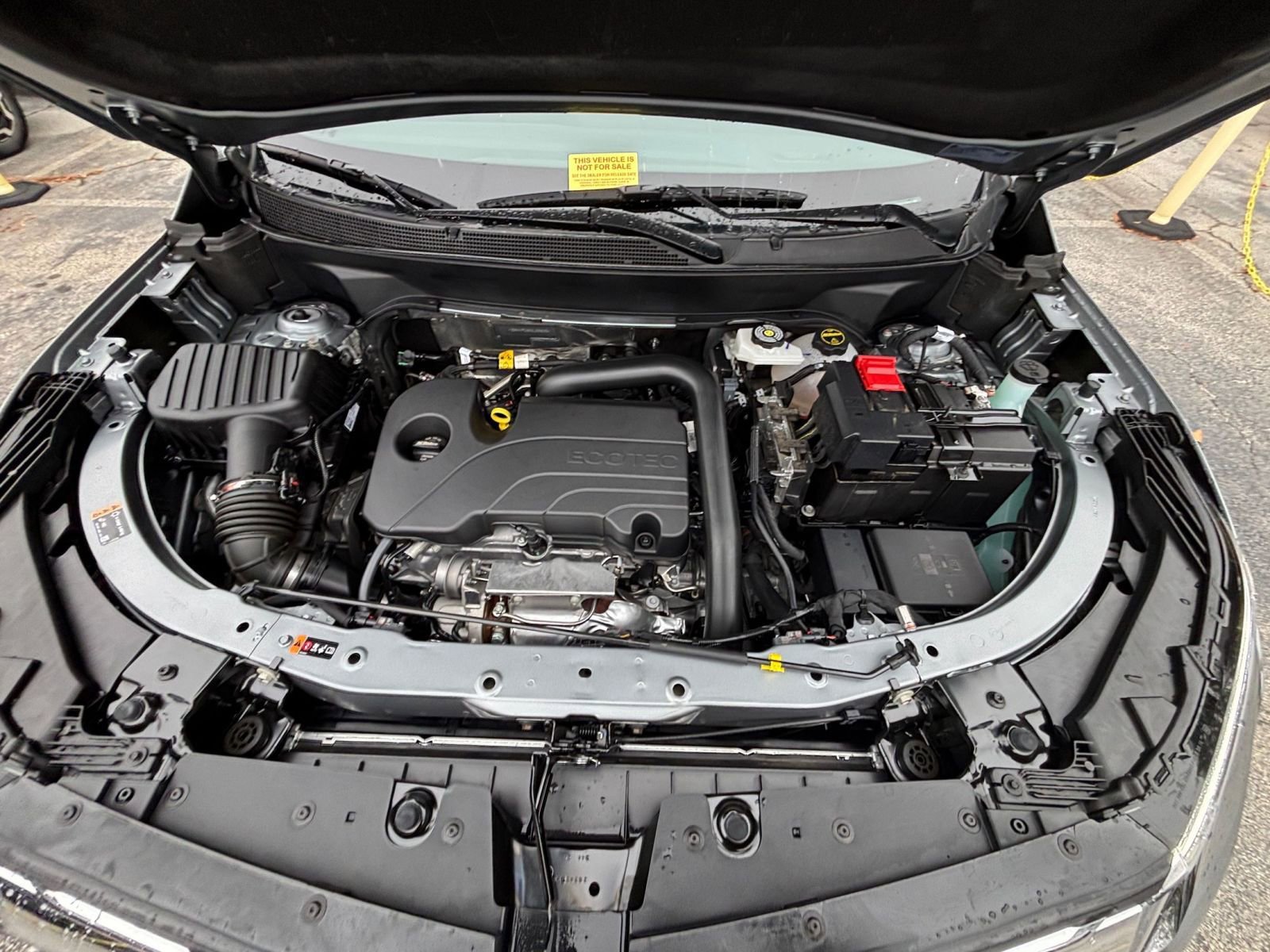 Used 2025 Chevrolet Equinox LT image 32