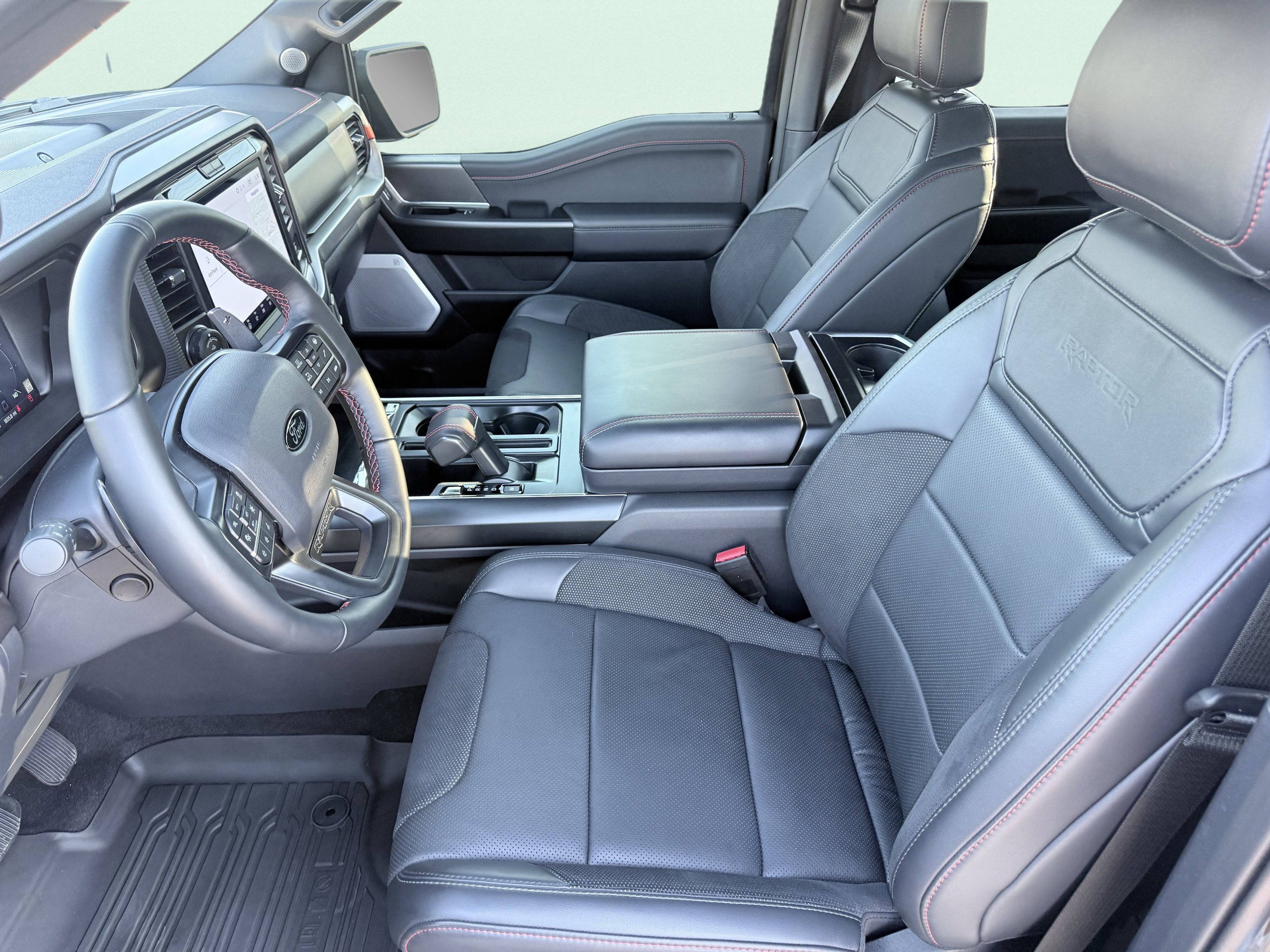 Used 2025 Ford F150 Raptor AWD/4WD image 32