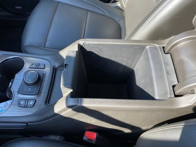 Certified 2023 GMC Acadia SLT AWD/4WD image 13