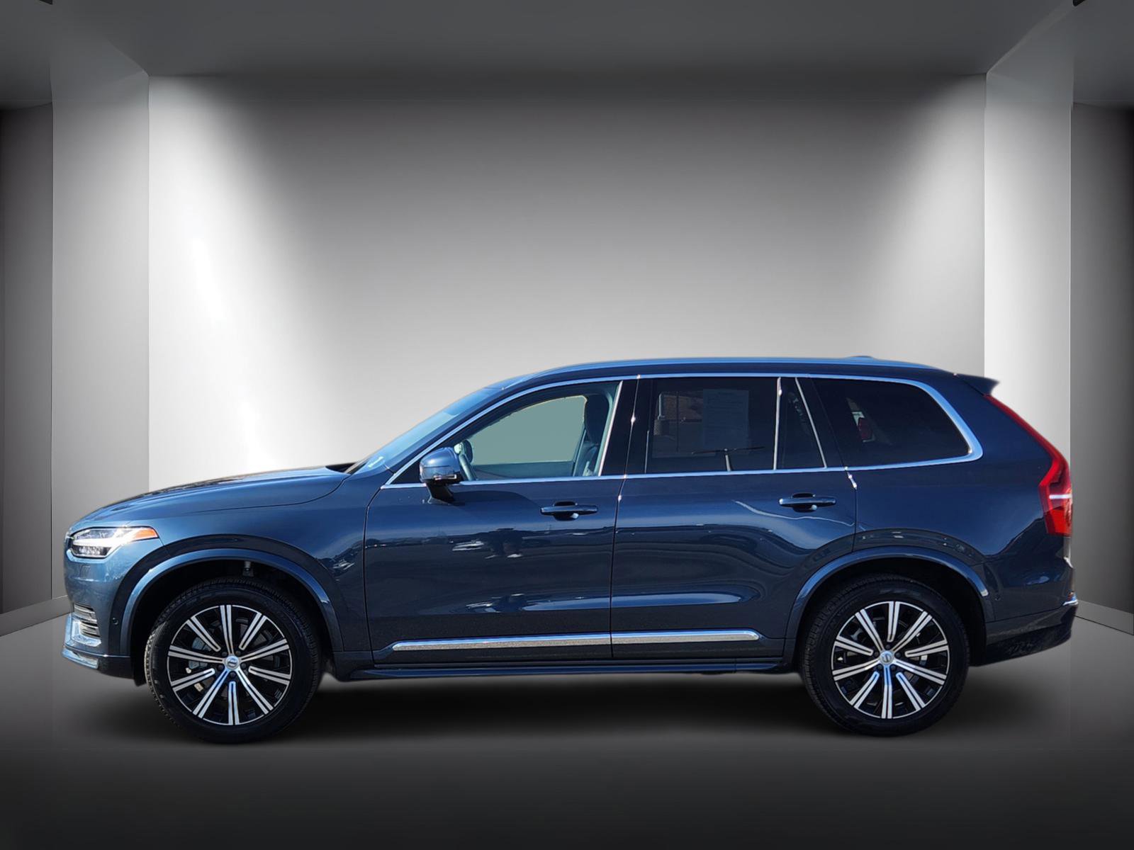 Used 2024 Volvo XC90 B5 Plus image 2
