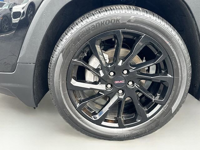 Used 2023 GMC Terrain SLT w/ Elevation Edition image 31