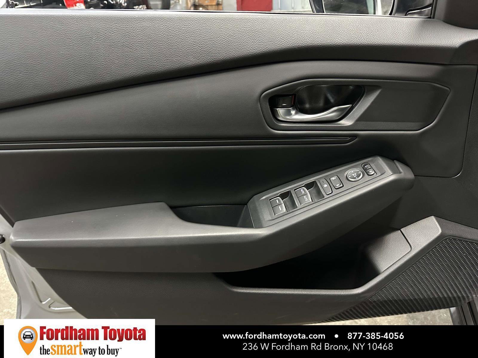 Used 2023 Honda Accord EX image 17