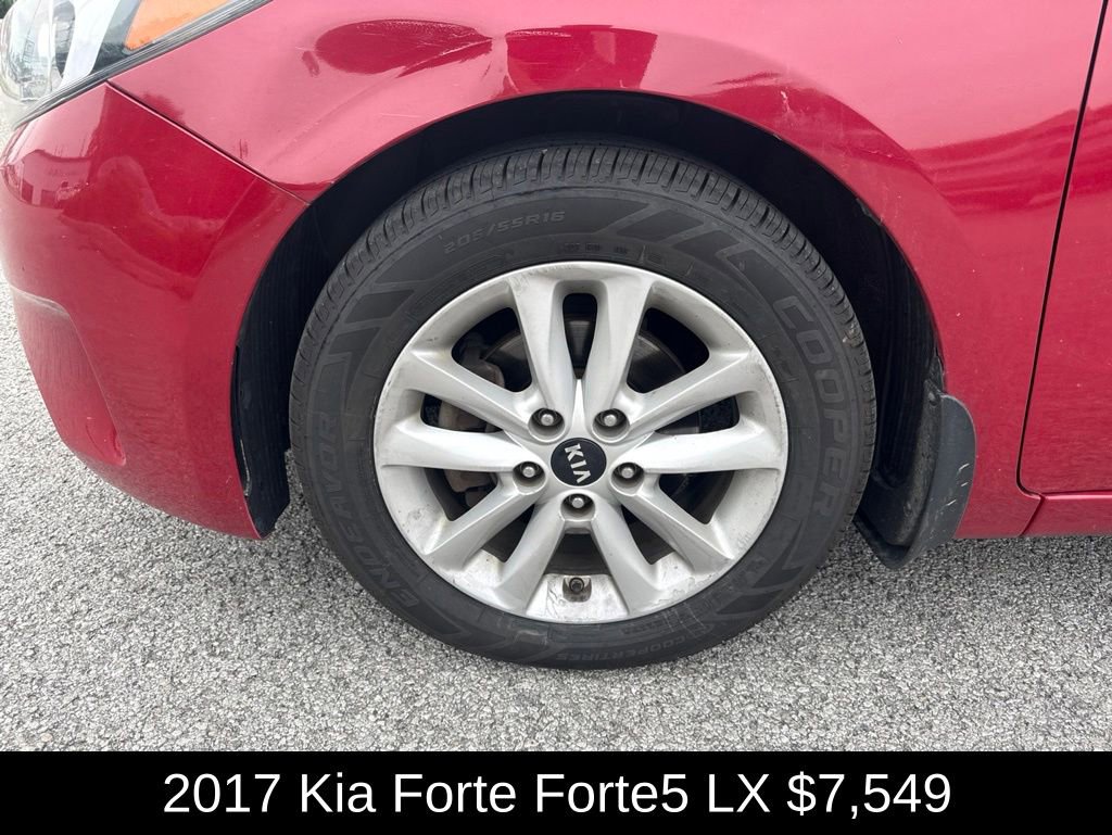 Used 2017 Kia Forte LX w/ Option Group 020 FWD image 9