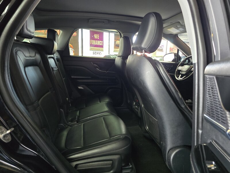 Used 2021 Lincoln Corsair AWD w/ Premium Package image 17
