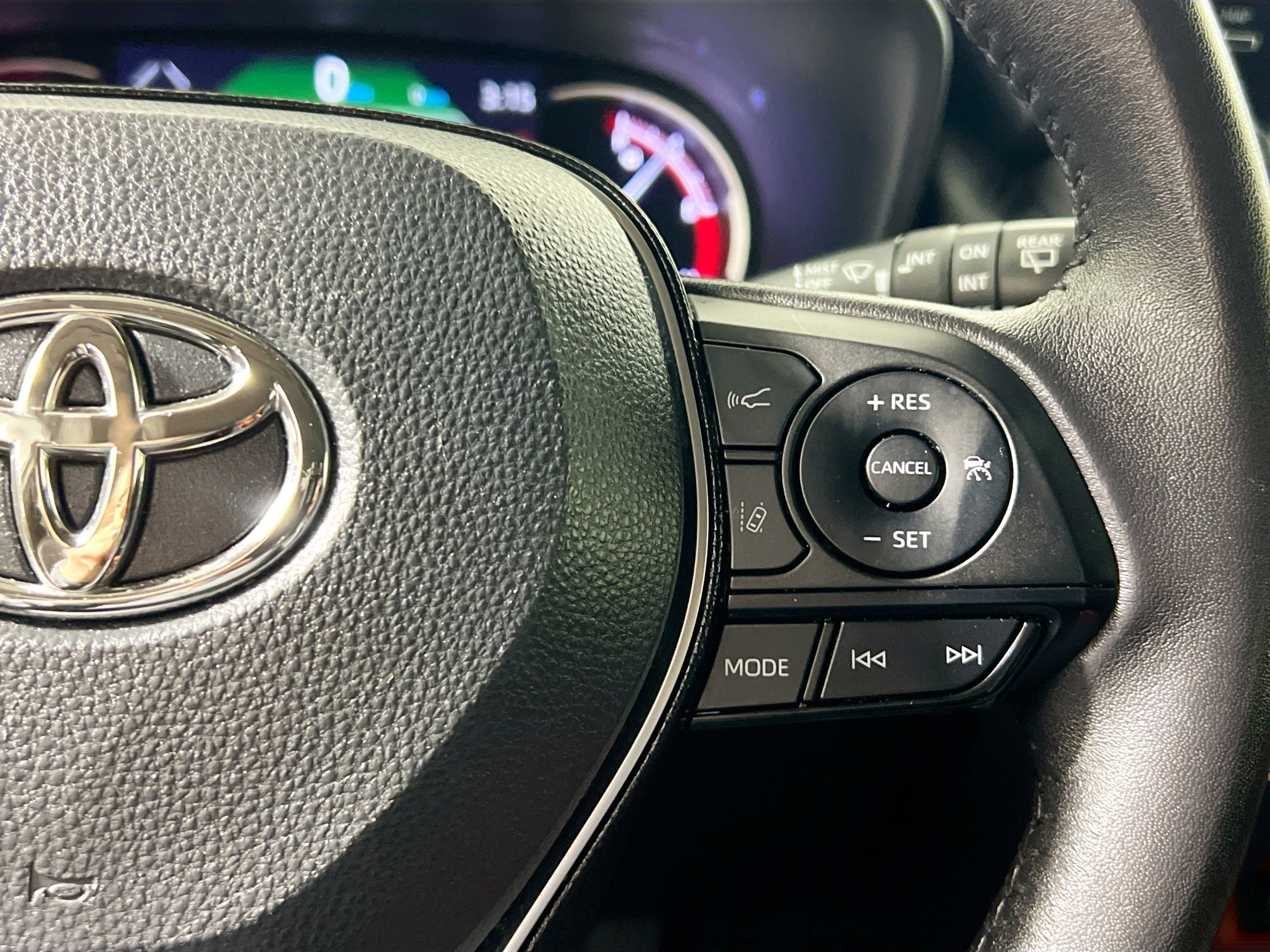 Used 2021 Toyota RAV4 Adventure image 19