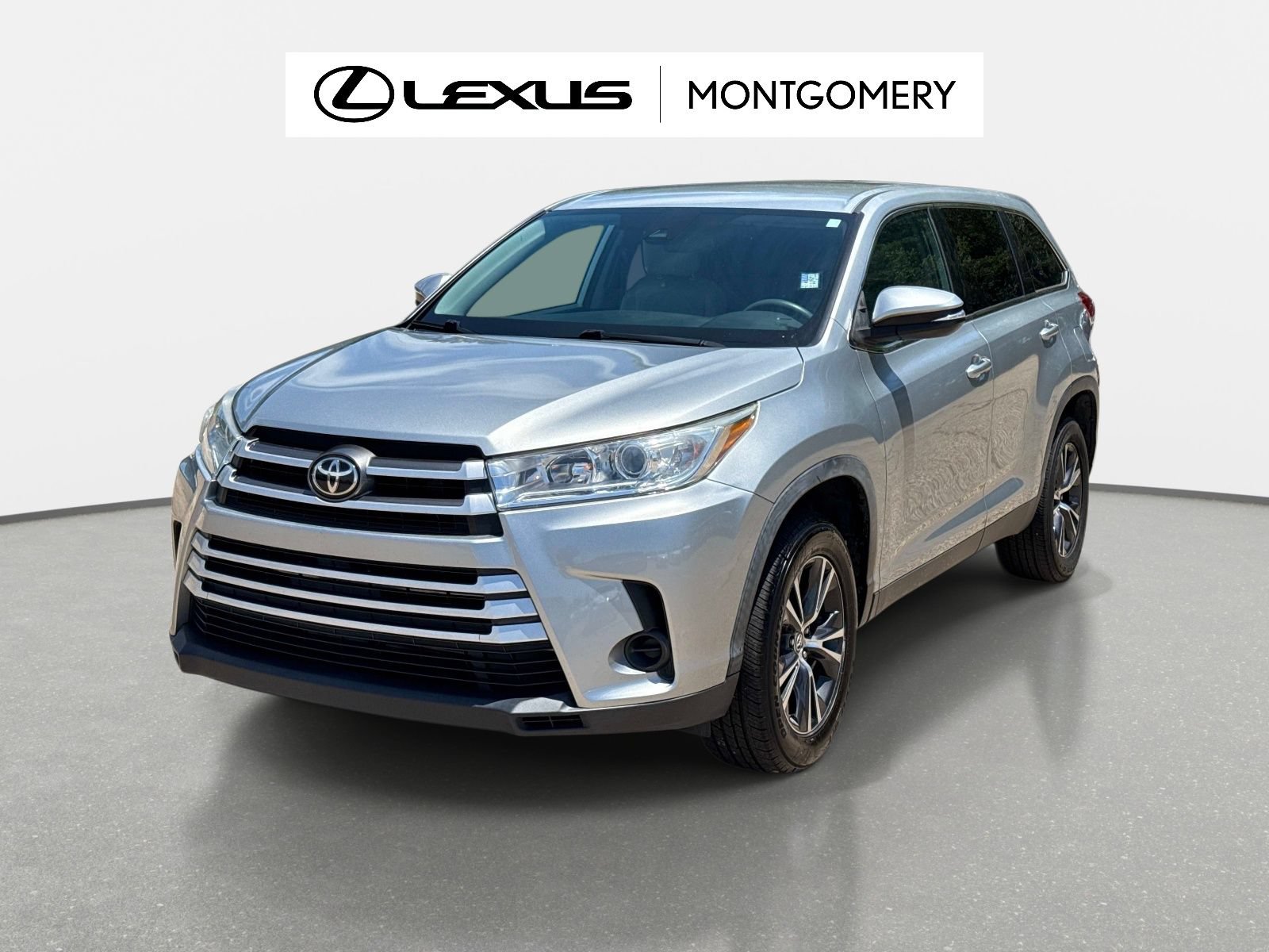 Used 2019 Toyota Highlander LE FWD image 7