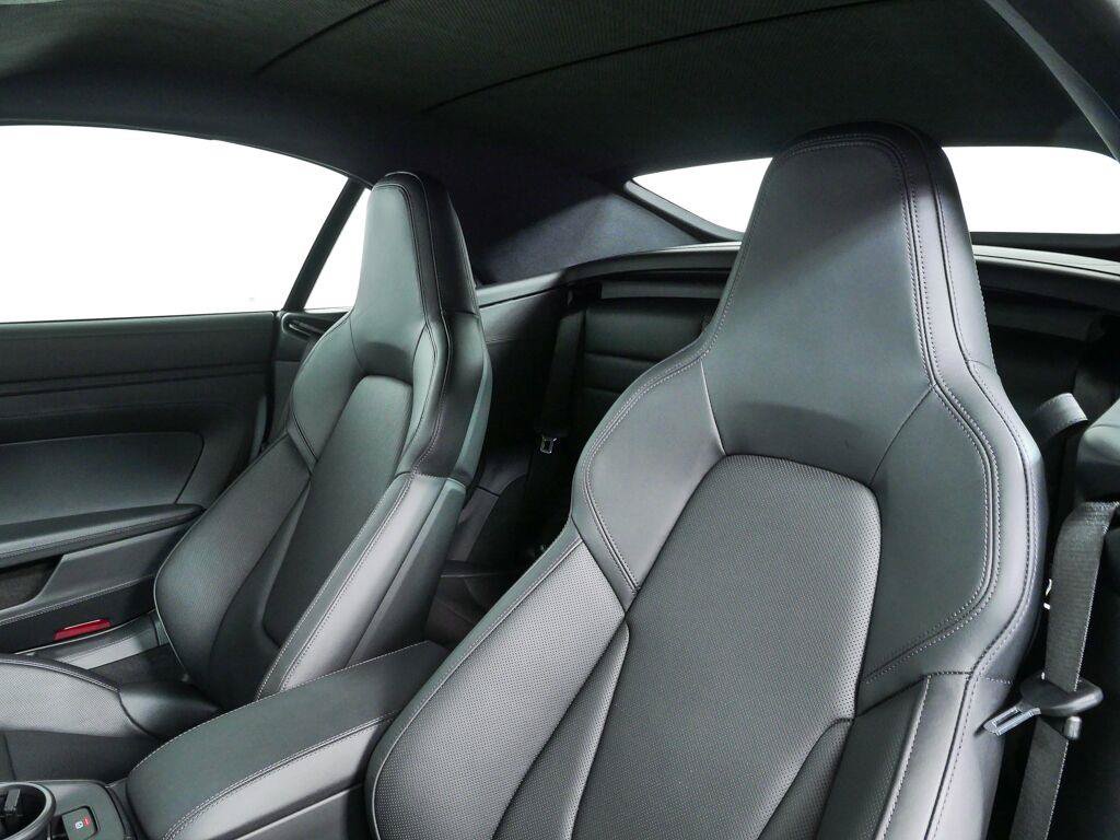 Certified 2026 Porsche 911 GTS RWD image 5