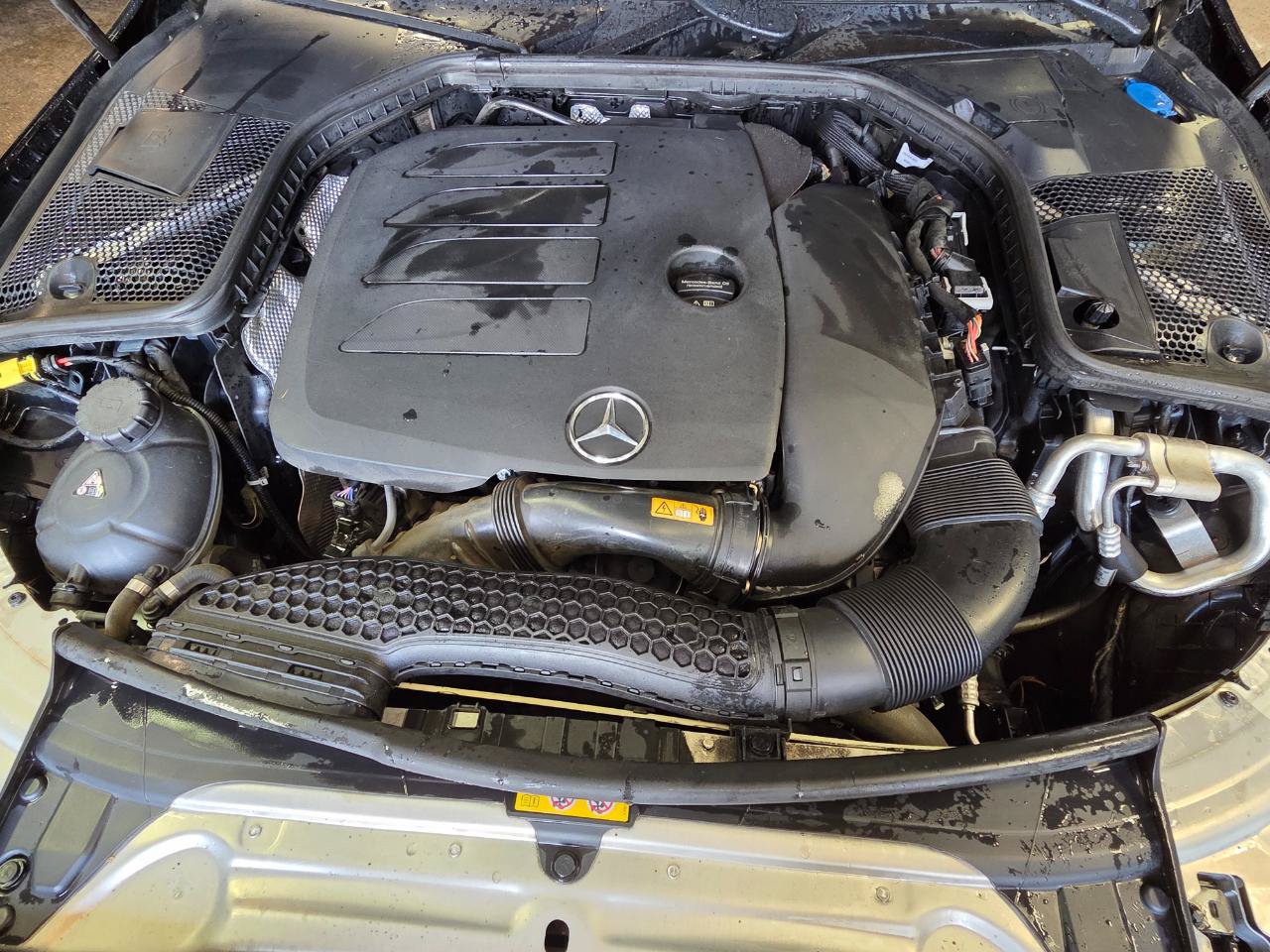 Used 2020 Mercedes-Benz C 300 4MATIC Sedan image 9