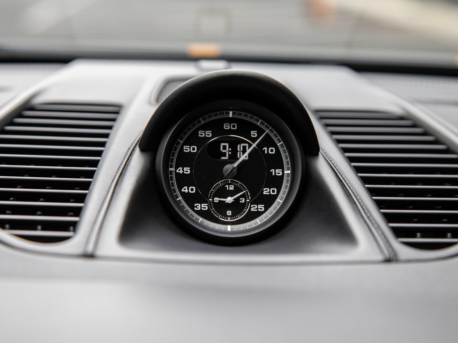 Certified 2018 Porsche 911 Turbo AWD/4WD image 23