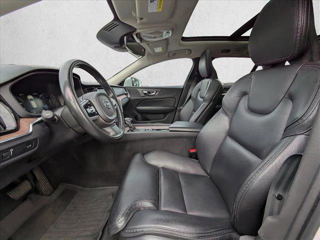 Used 2020 Volvo V60 T5 Cross Country w/ Protection Package Premier image 14