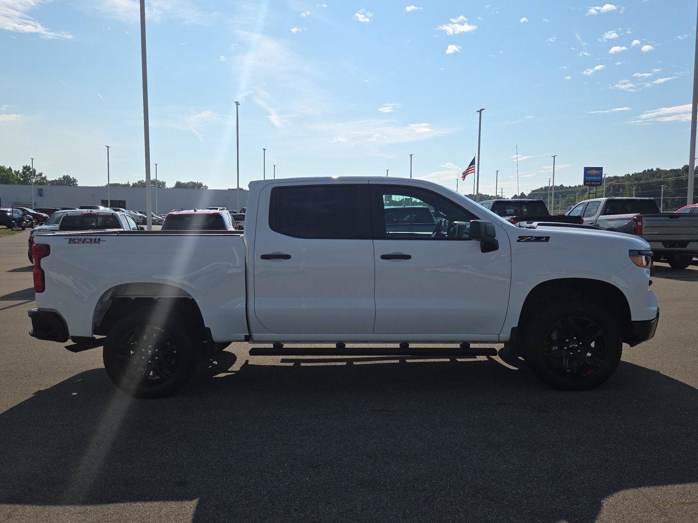 Used 2023 Chevrolet Silverado 1500 Custom Trail Boss AWD/4WD image 9